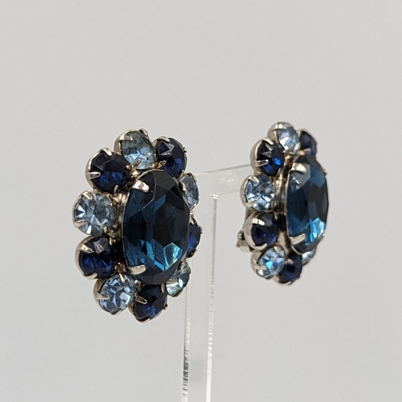 Glass Rhinestones Clip On Earrings London Blue/Light Blue Color Silver Tone VTG - Picture 8 of 12